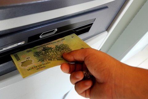 Ngân hàng Nhà nước yêu cầu các nhà băng không để ATM hết tiền dịp Tết