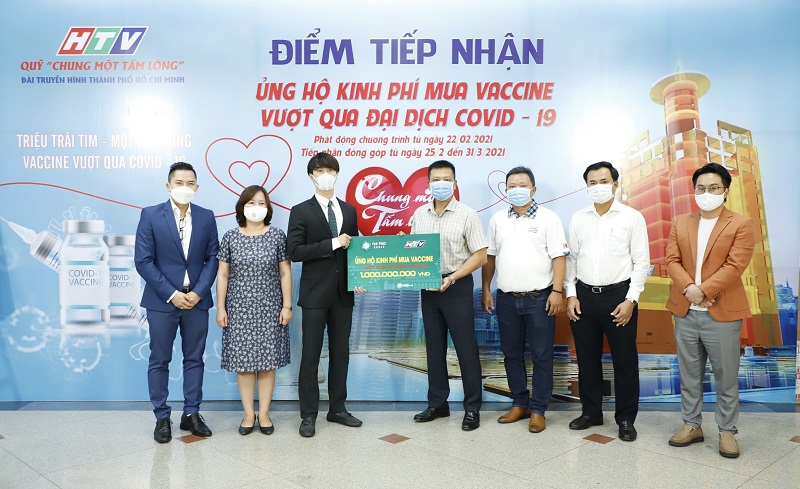 Van Phuc Group ủng hộ 100 tấn gạo, 2.000 quần áo bảo hộ chống dịch Covid-19