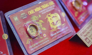 Người mua vàng lãi đậm, giá vàng có tiếp tục lập đỉnh mới?