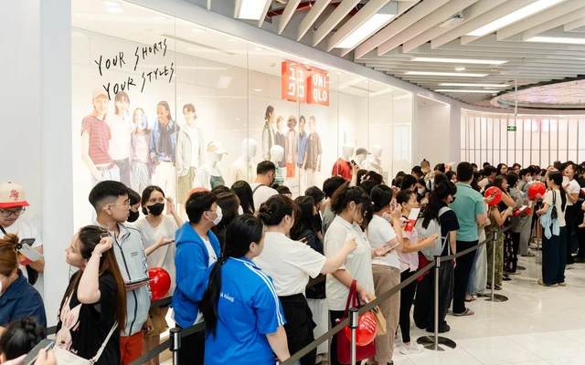Vừa khai trương, UNIQLO AEON MALL Đà Nẵng Thanh Khê đón hàng nghìn lượt khách